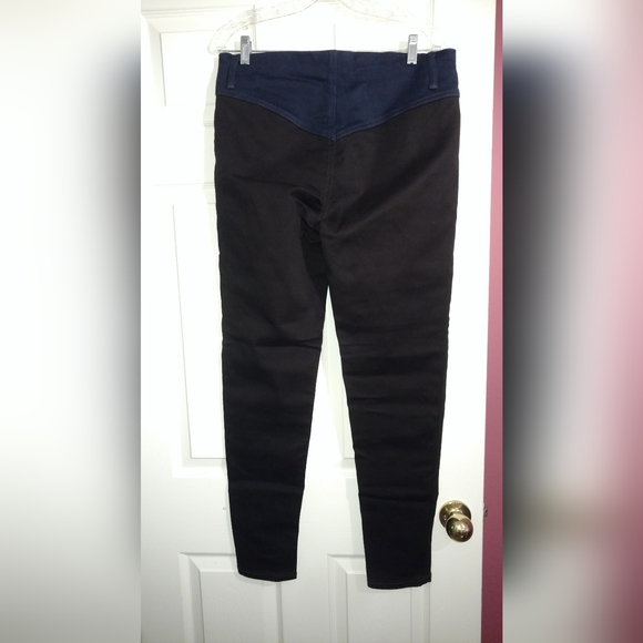 Fashion Nova Two-Toned Jeggings - Picture 5 of 7